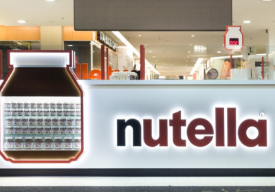 Originalnoye-oformleniye-kioska-Nutella-05